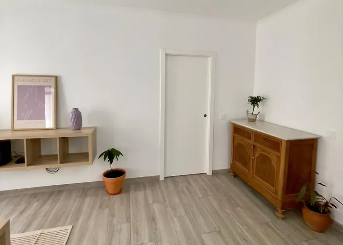 Oeste Garden Appartement *